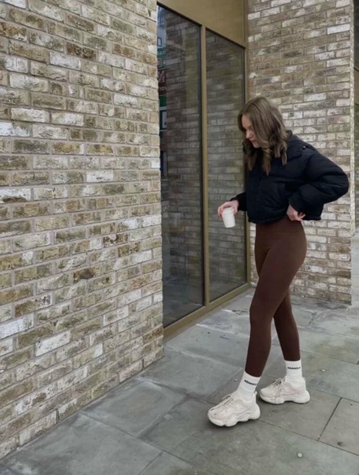 ảnh gái xinh mặc quần legging đẹp 4k