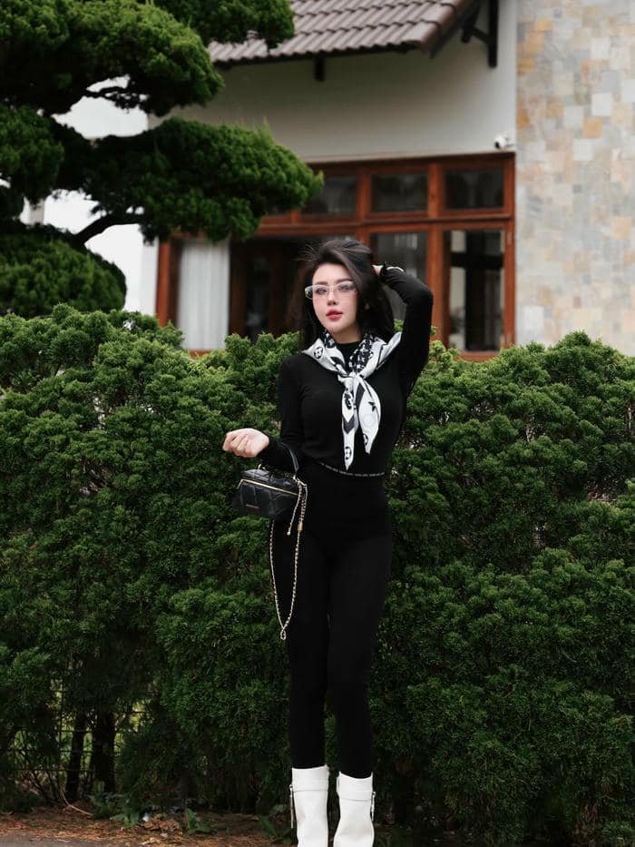 ảnh gái xinh mặc quần legging đẹp