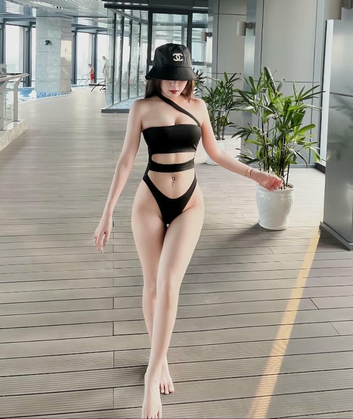 ảnh gái xinh mặc quần ngắn hd