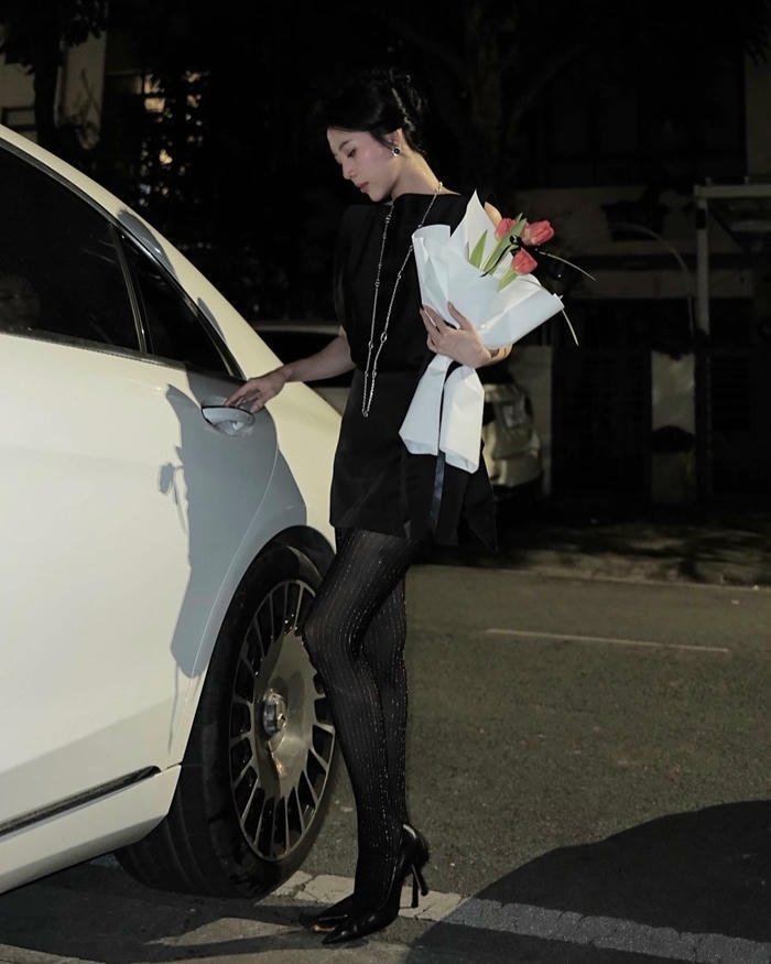 ảnh gái xinh mặc quần tất nét