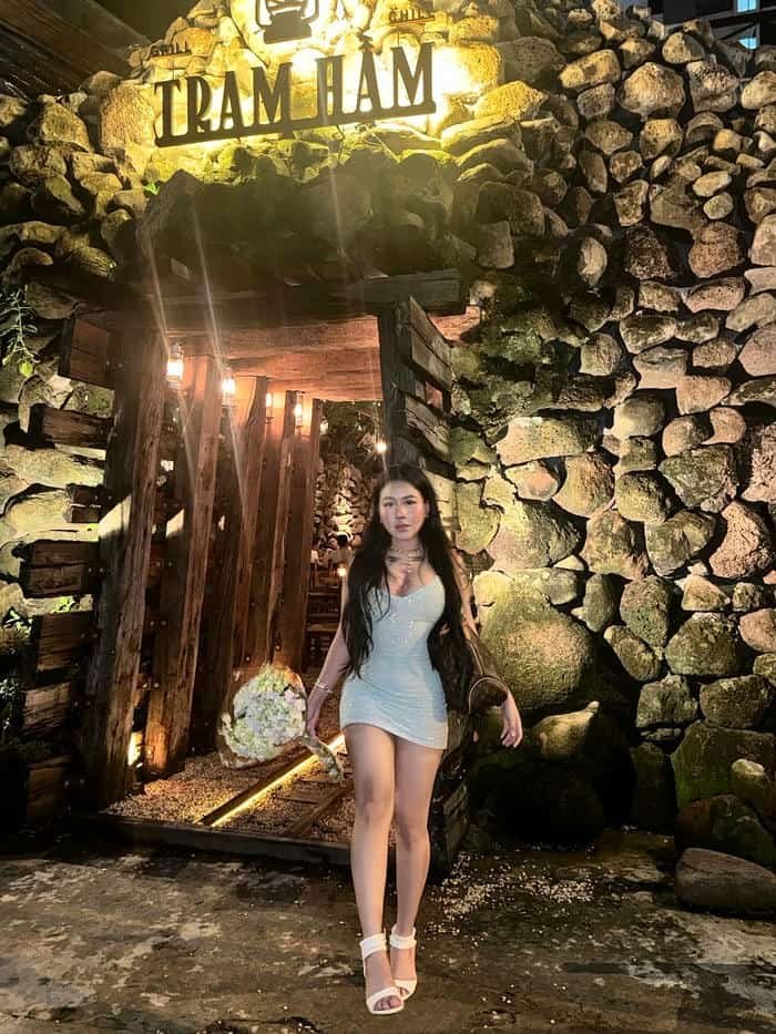 ảnh gái xinh mặc váy ngắn chất lượng hd