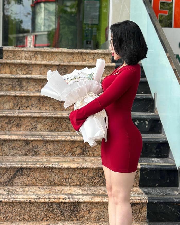 ảnh gái xinh mặc váy ngắn full hd