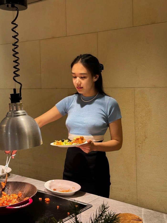 ảnh gái xinh thả rông nghệ thuật nét