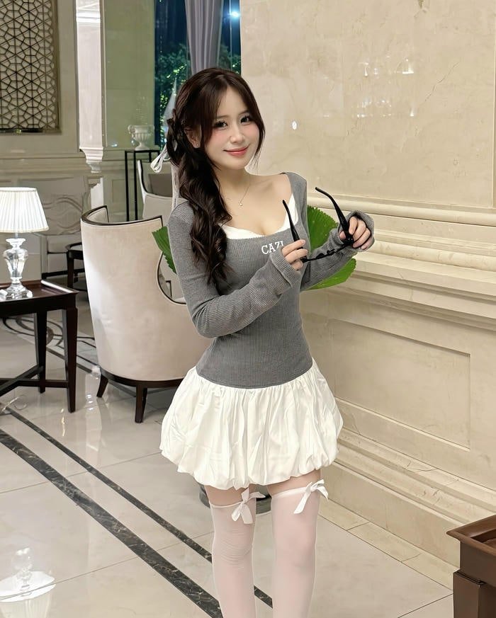 ảnh hot girl mặc chân váy ngắn 4k